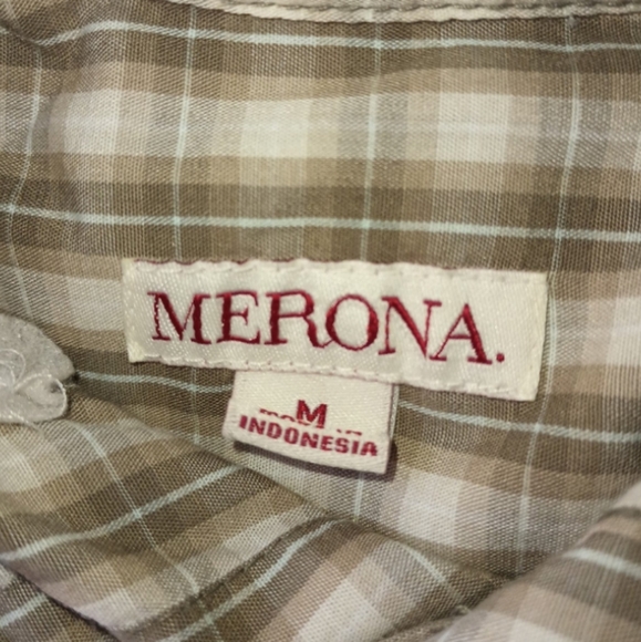 Bundle of Men's Short Sleeve Button Downs - Picture 6 of 7